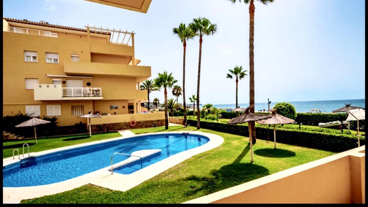 Beachfront Apartment In La Cala De Mijas Buitenkant foto