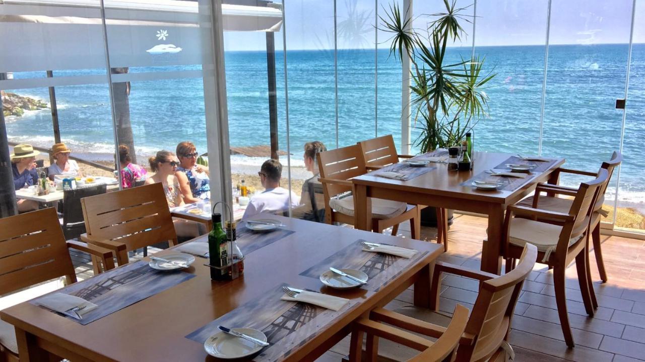 Beachfront Apartment In La Cala De Mijas Buitenkant foto