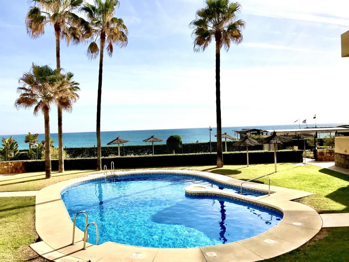 Beachfront Apartment In La Cala De Mijas Buitenkant foto