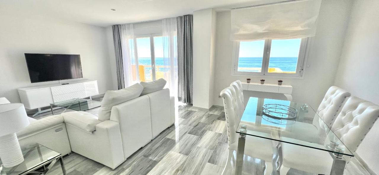 Beachfront Apartment In La Cala De Mijas Buitenkant foto
