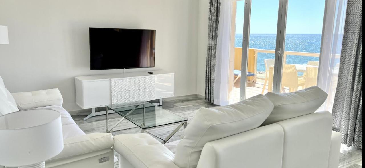 Beachfront Apartment In La Cala De Mijas Buitenkant foto